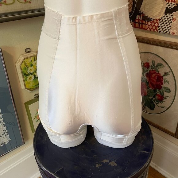 Rago Vintage Style High Waist Shapewear Girdle Panties Made In USA Size M - Picture 4 of 6